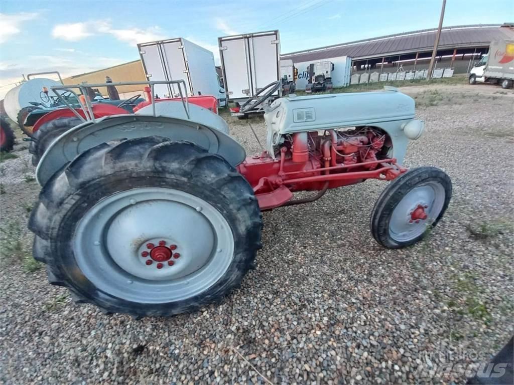 Ford 8N Traktori