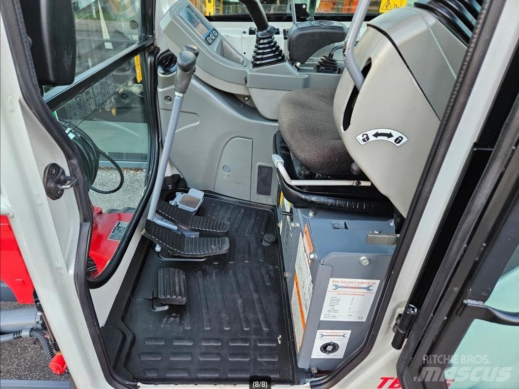 Takeuchi TB 225 Mini bageri < 7t