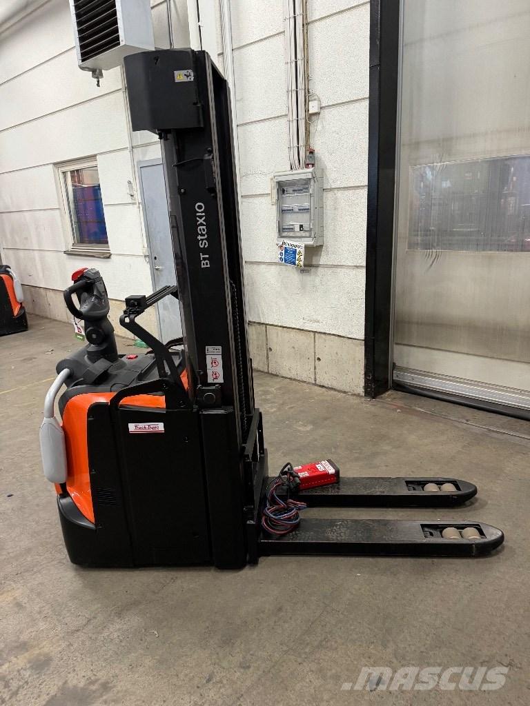 Toyota SPE140L Ručni električni viljuškar