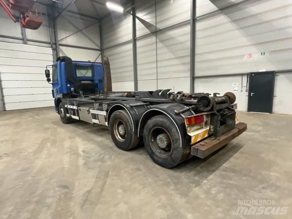 DAF CF 340 6X4 Rol kiper kamioni sa kukom za podizanje tereta