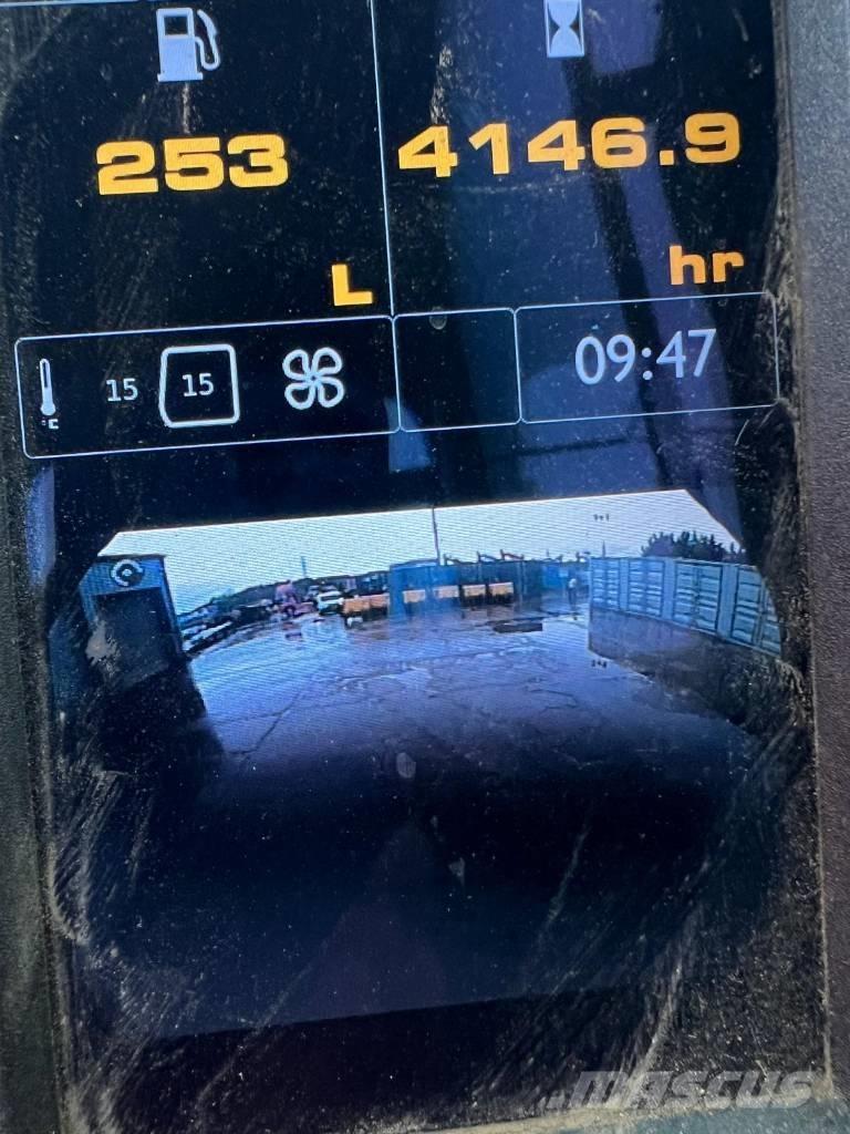 JCB JS 130 Bageri guseničari