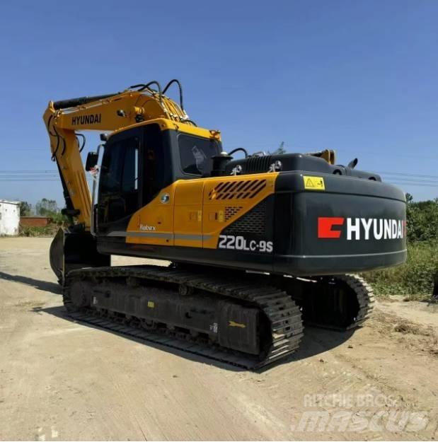 Hyundai R220-9S Bageri guseničari