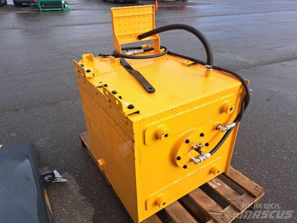 Hyundai fuel tank Ostale komponente za građevinarstvo