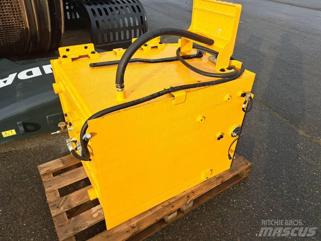Hyundai fuel tank Ostale komponente za građevinarstvo