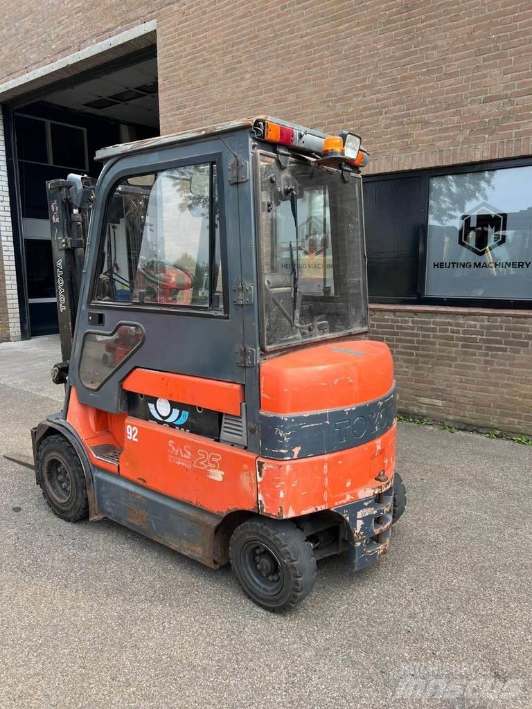 Toyota 7FBMF25 Električni viljuškari