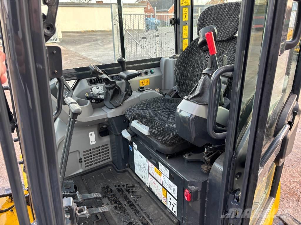 Komatsu PC55 MR-5 Mini bageri < 7t