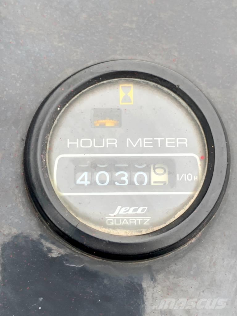 Unic URW 376 Polovni mini kranovi