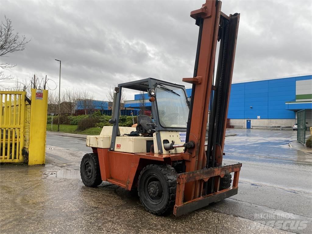 Nissan BF05H50U Dizelski viljuškari