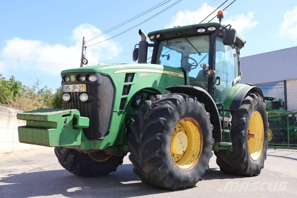 John Deere 8295 R Traktori