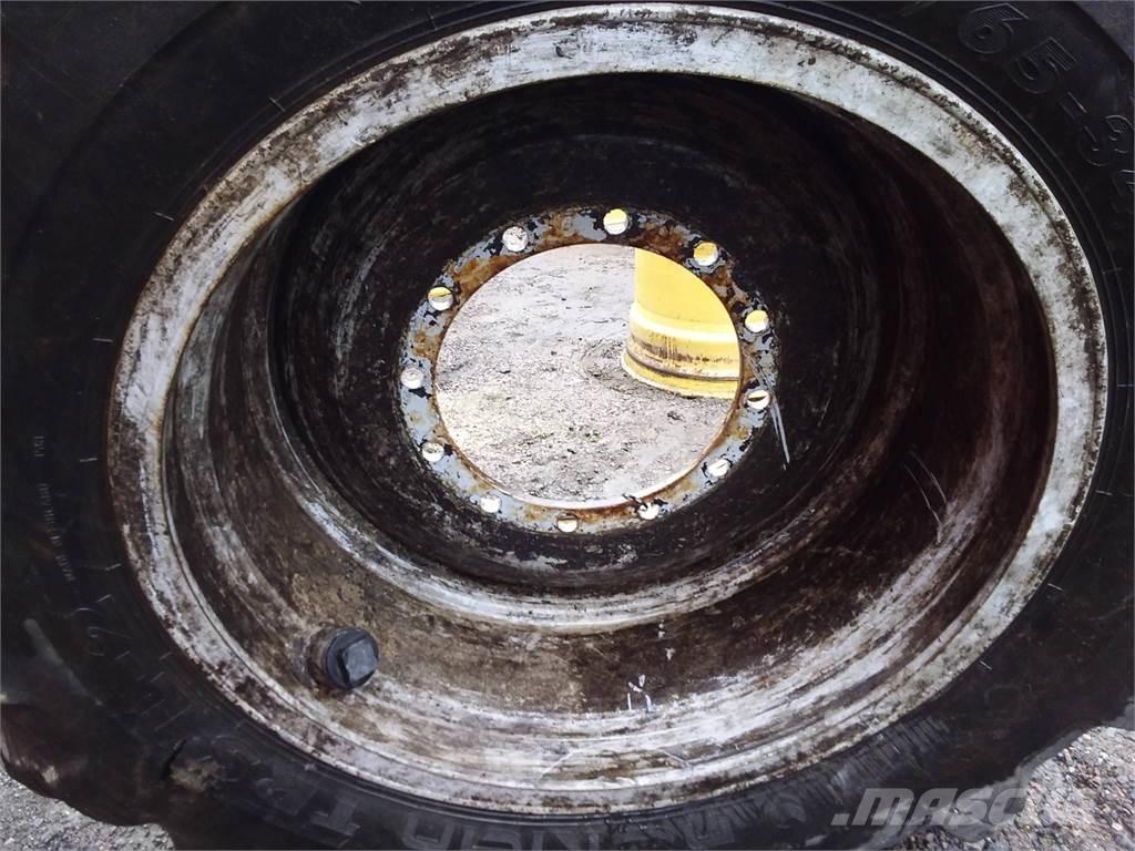 Valmet 911.1 20x34 Gume, točkovi i felne