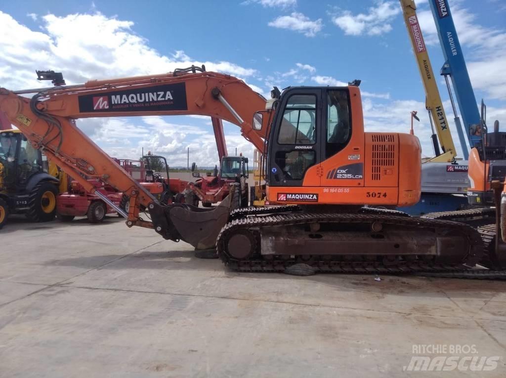 Doosan DX 235 LCR Bageri guseničari