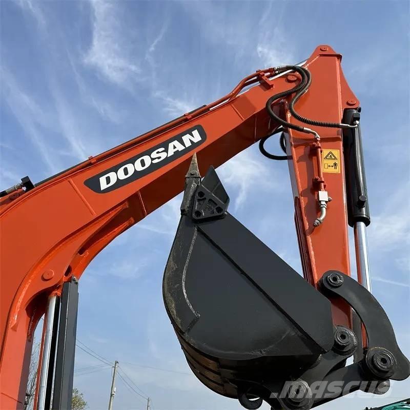 Doosan DX 60 Bageri guseničari