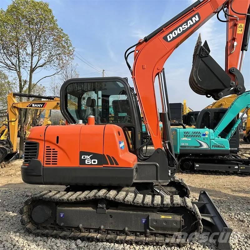 Doosan DX 60 Bageri guseničari