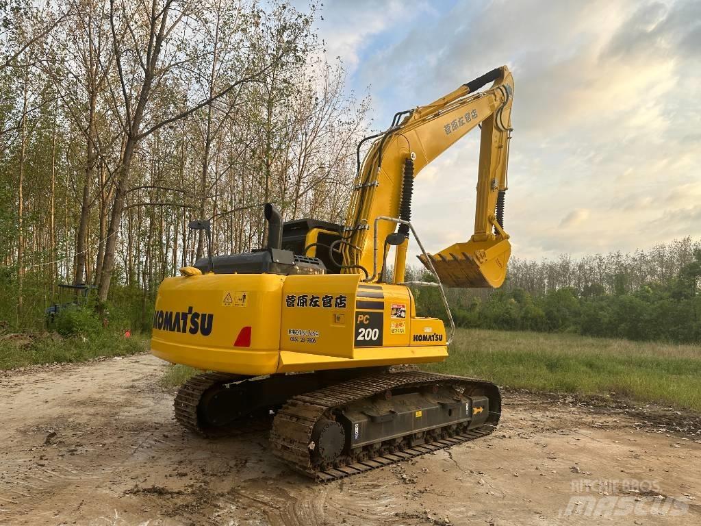 Komatsu pc200-8 Bageri guseničari