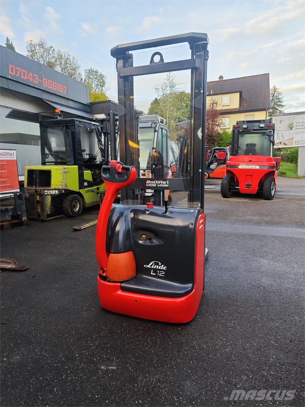 Linde L 12 Samopogonski ručni viljuškari