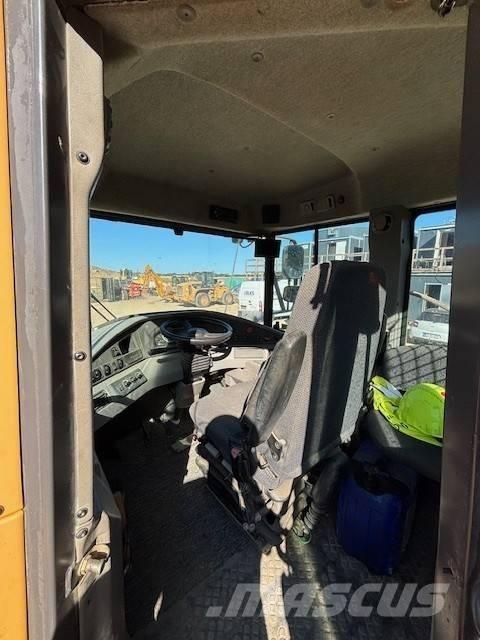 Volvo A 25 F Zglobni damperi