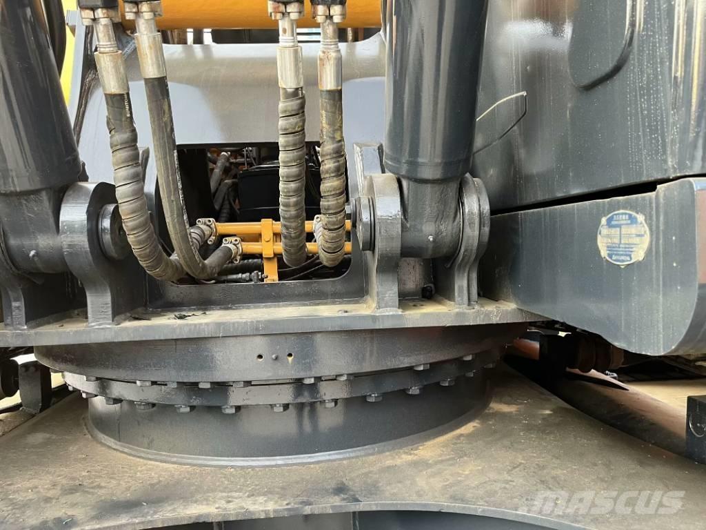 Hyundai 305 LC-9T Bageri guseničari