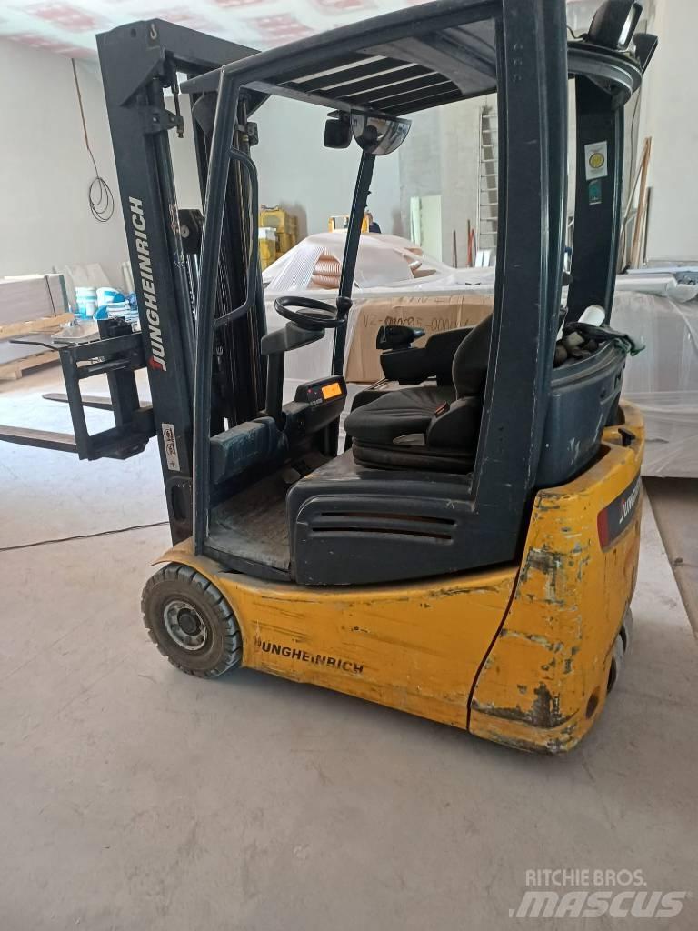 Jungheinrich EFG215 Električni viljuškari
