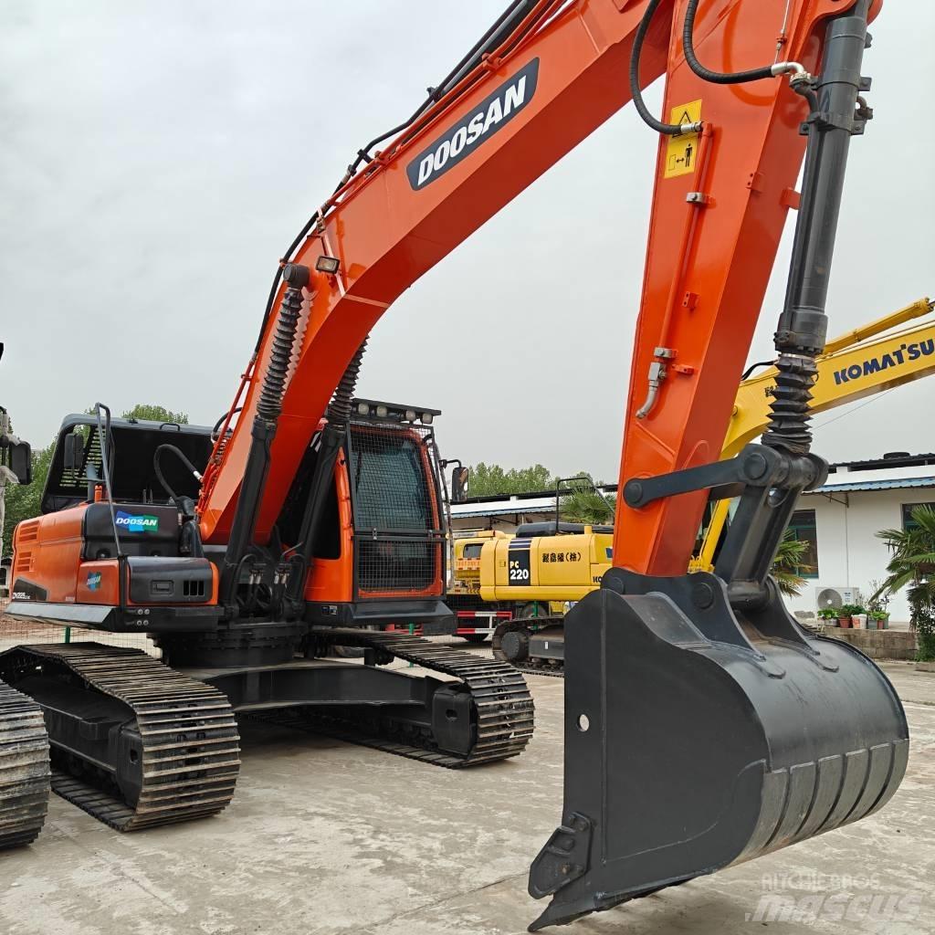 Doosan 225-9C Bageri guseničari