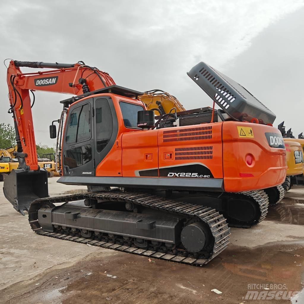 Doosan 225-9C Bageri guseničari