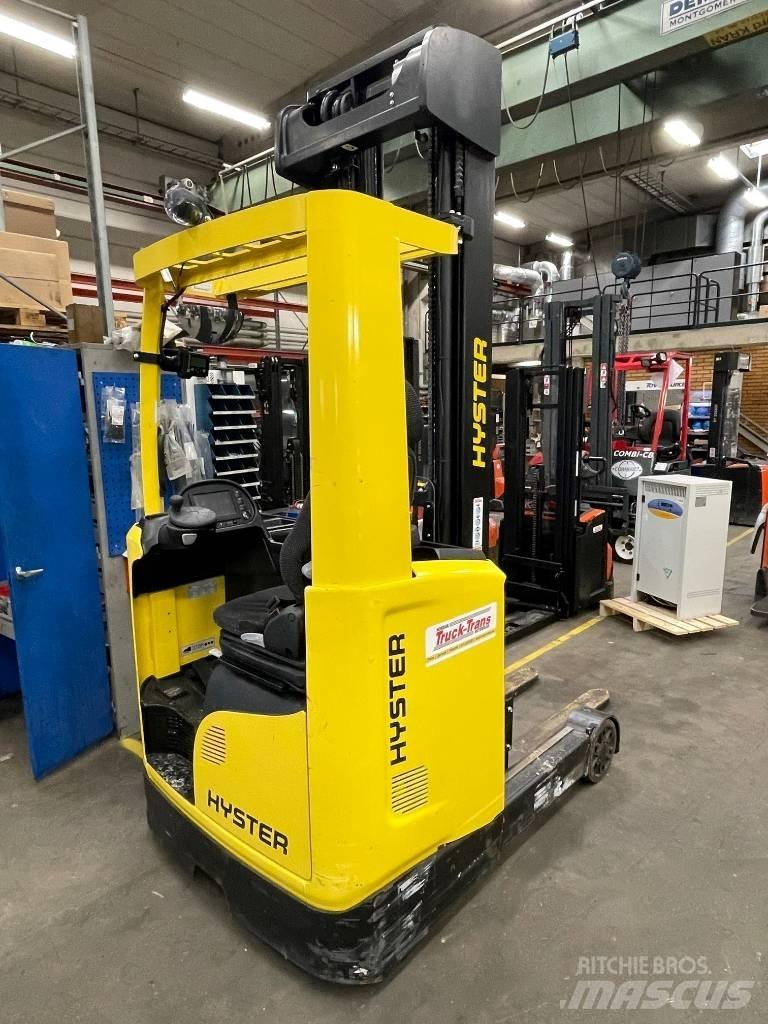 Hyster R1.4 Viljuškari sa pomičnim stupom