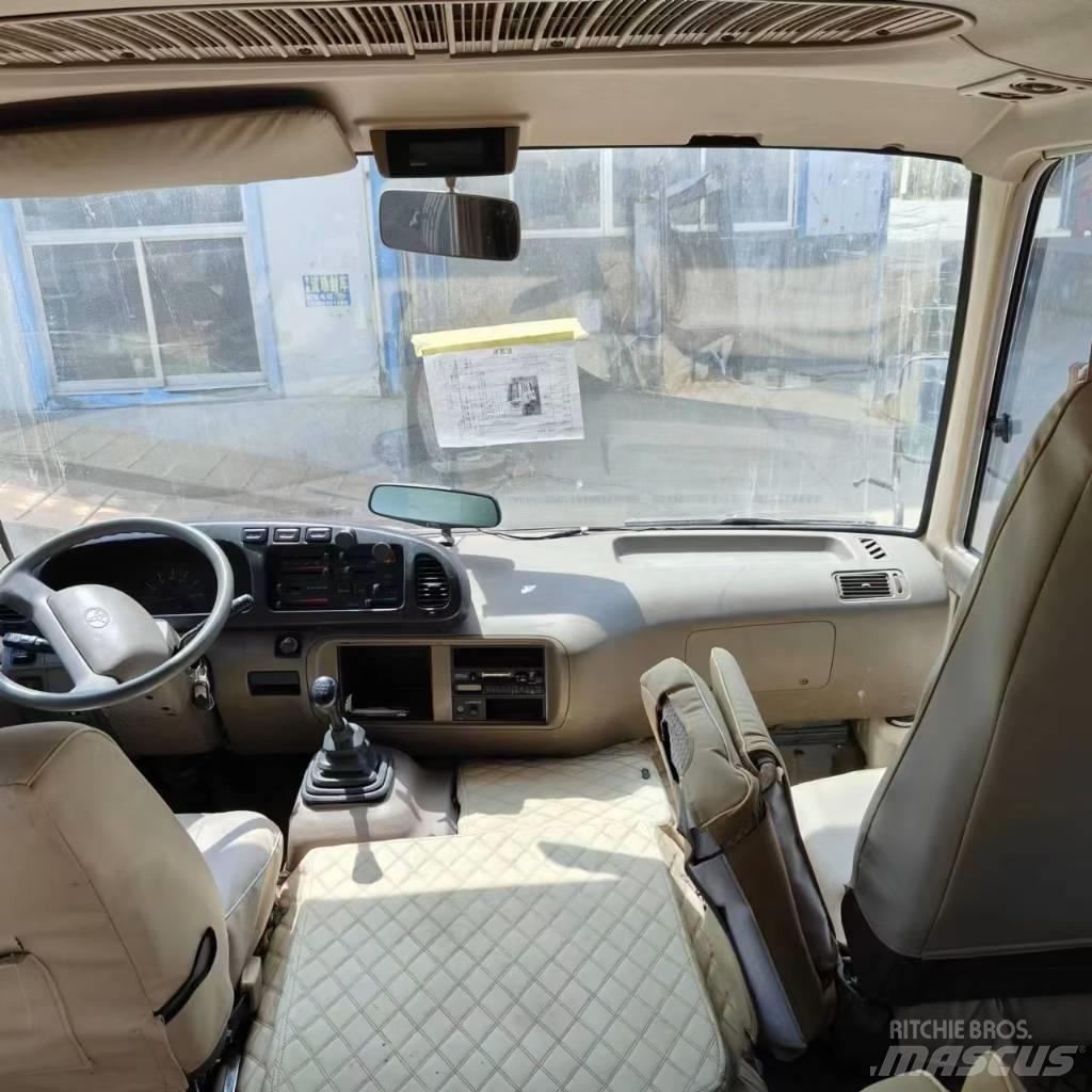 Toyota Coaster Bus Mini autobusi