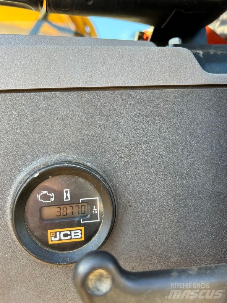 JCB 220X L Bageri guseničari