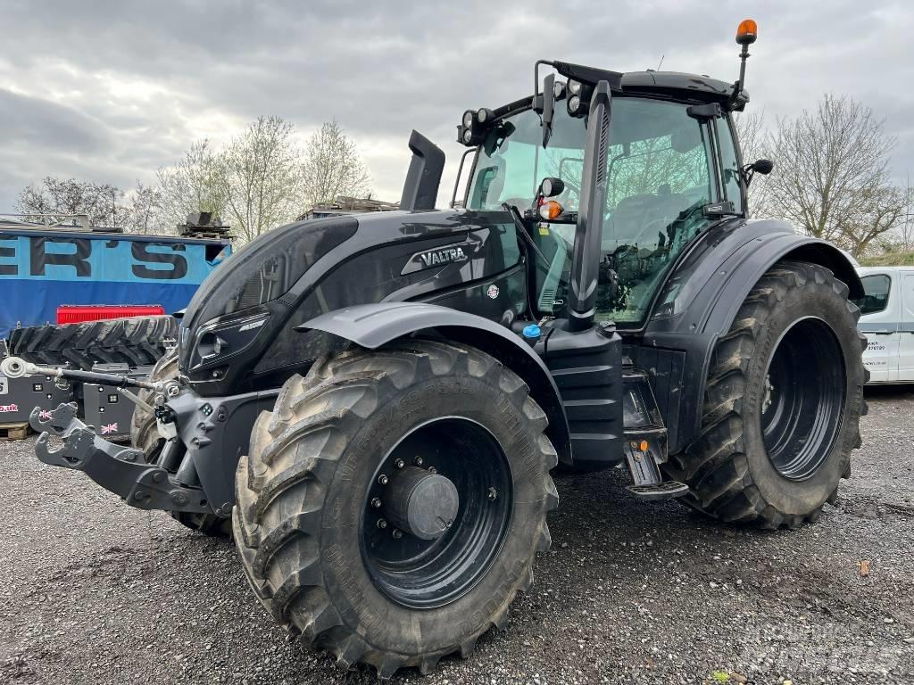 Valtra T 254 V Traktori