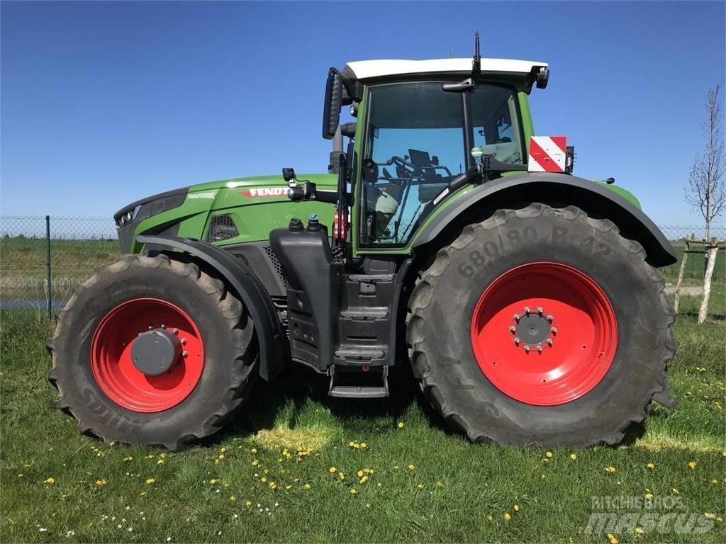 Fendt 942 Vario Traktori