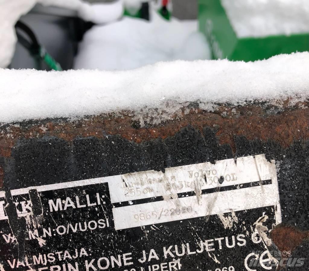  LKK Lumikauha 3000L Ostala oprema za utovarivače i kopače
