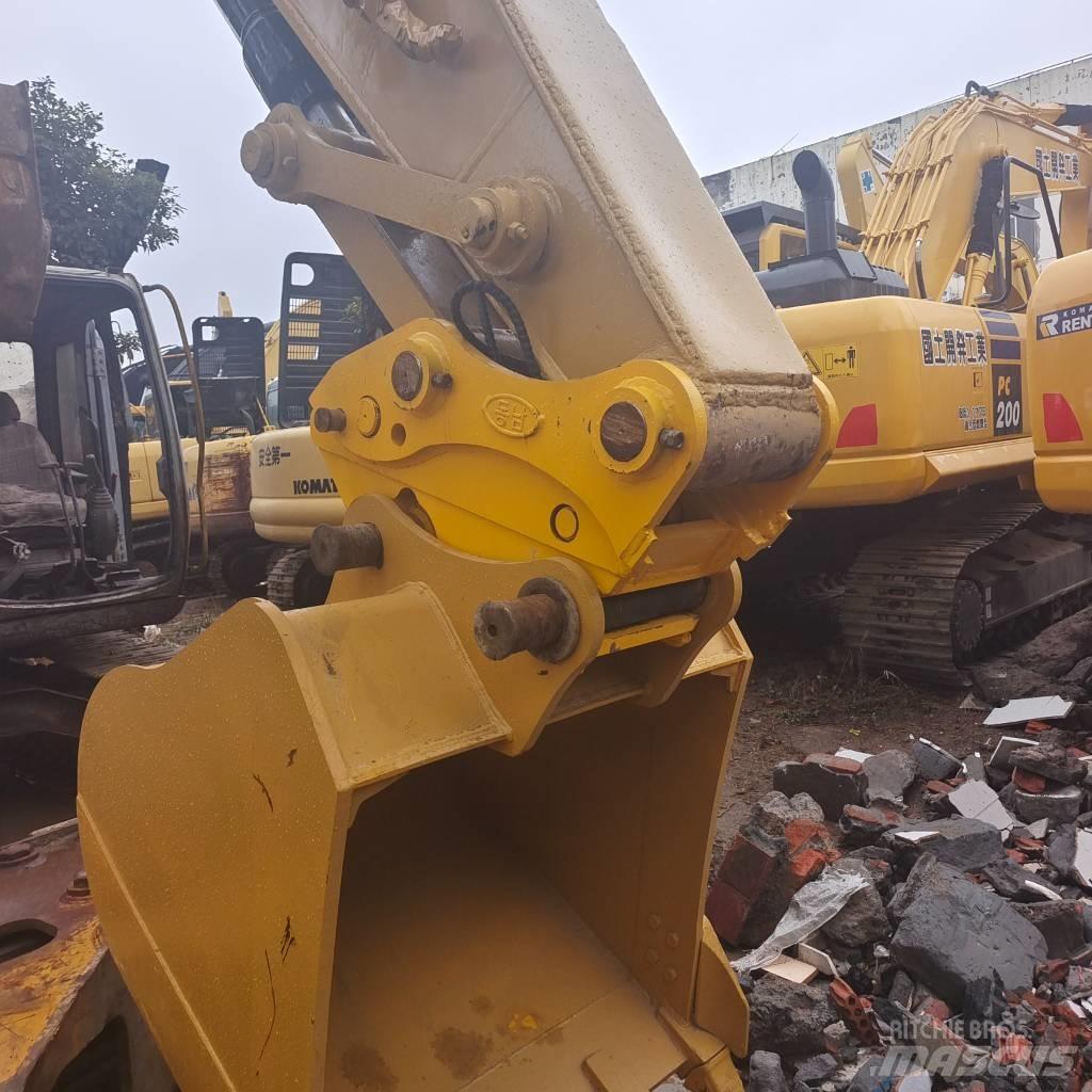 CAT 320 D Bageri guseničari