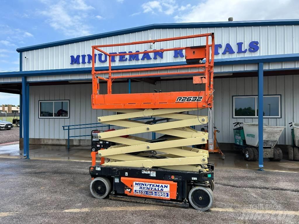 JLG R2632 Makazaste platforme