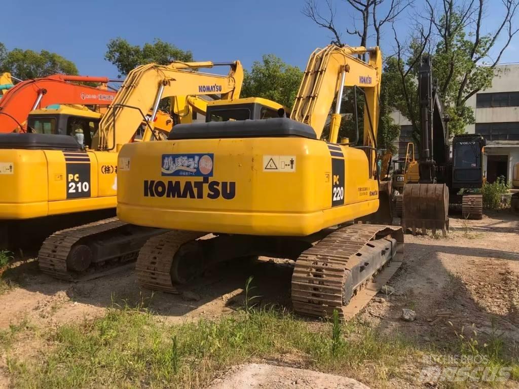 Komatsu PC220-7 Bageri guseničari