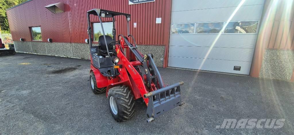 Flexitrac 1126 Višenamenski utovarivači