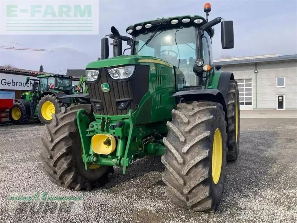 John Deere 6215r Traktori