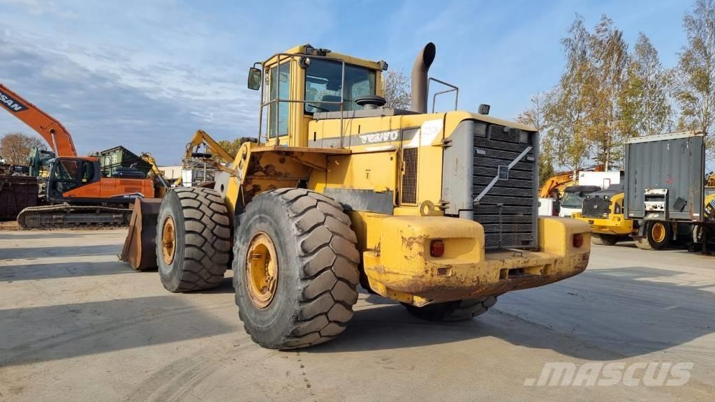 Volvo L 220 D Utovarivači na točkove