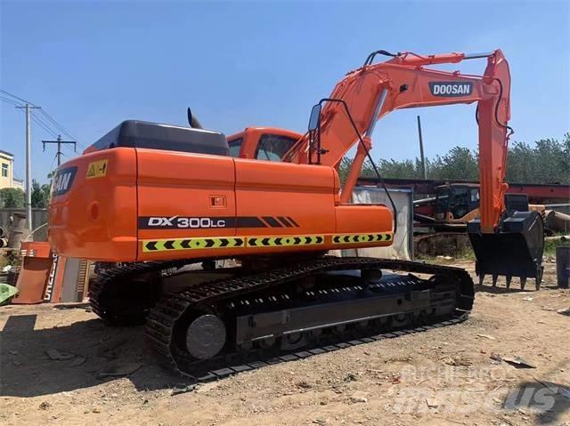 Doosan DX 300 LC Bageri guseničari