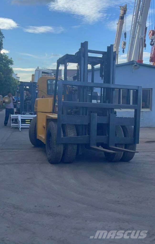 Komatsu 10 Ton Dizelski viljuškari
