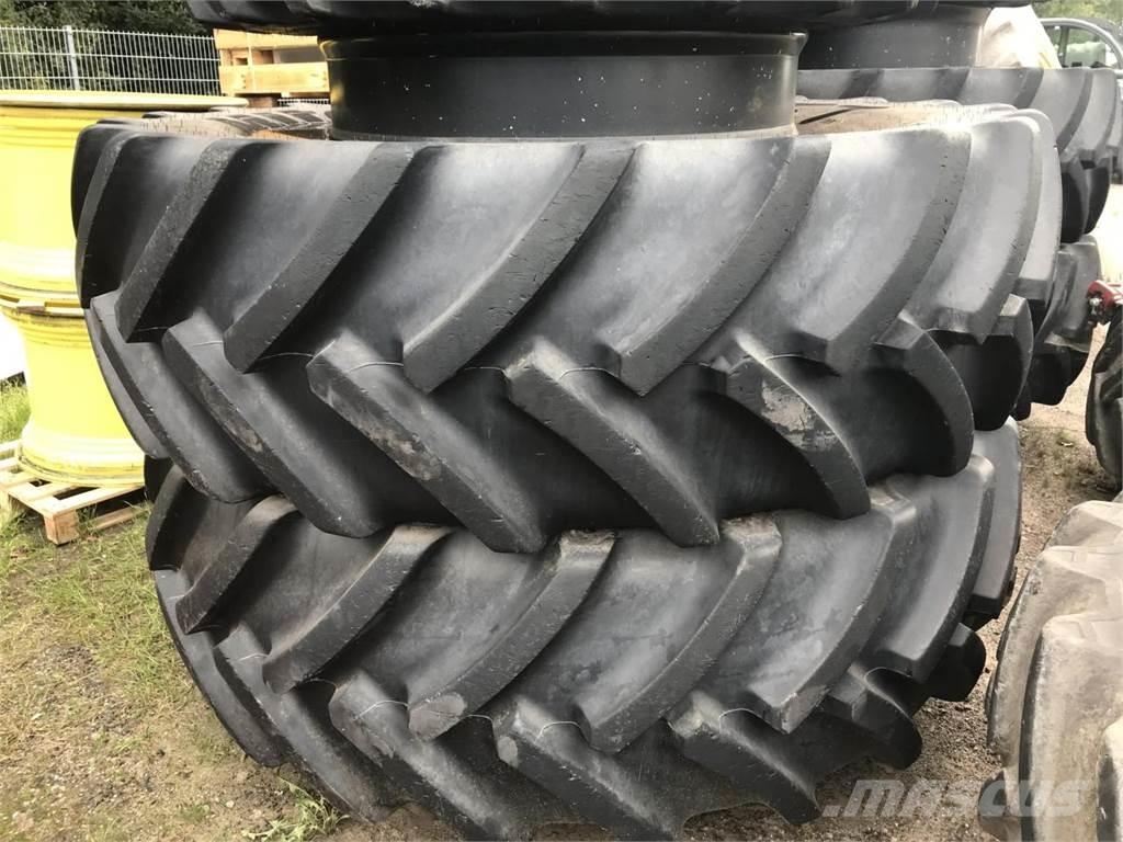 Mitas 680/80R42 Gume, točkovi i felne
