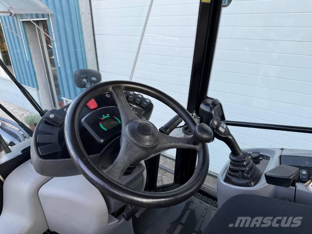 CAT 907 H Utovarivači na točkove