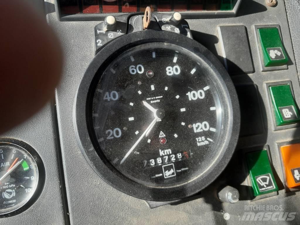 Volvo F12 Kamioni sa otvorenim sandukom