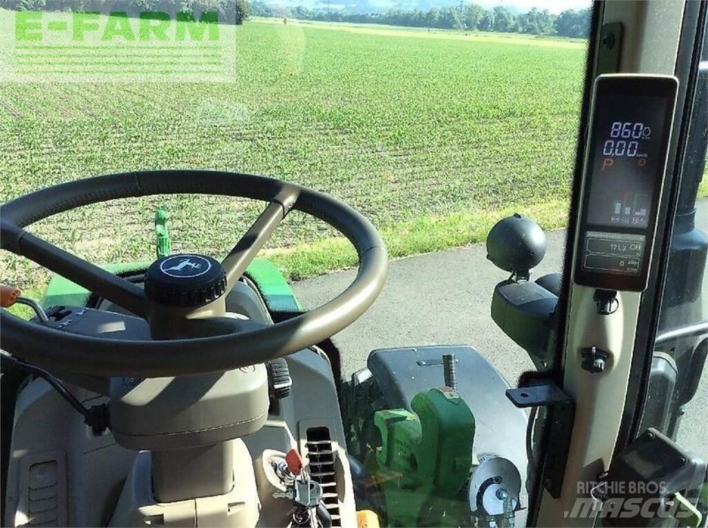 John Deere 6120 m Traktori