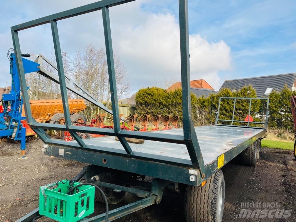Pronar M026 Prikolice za bale