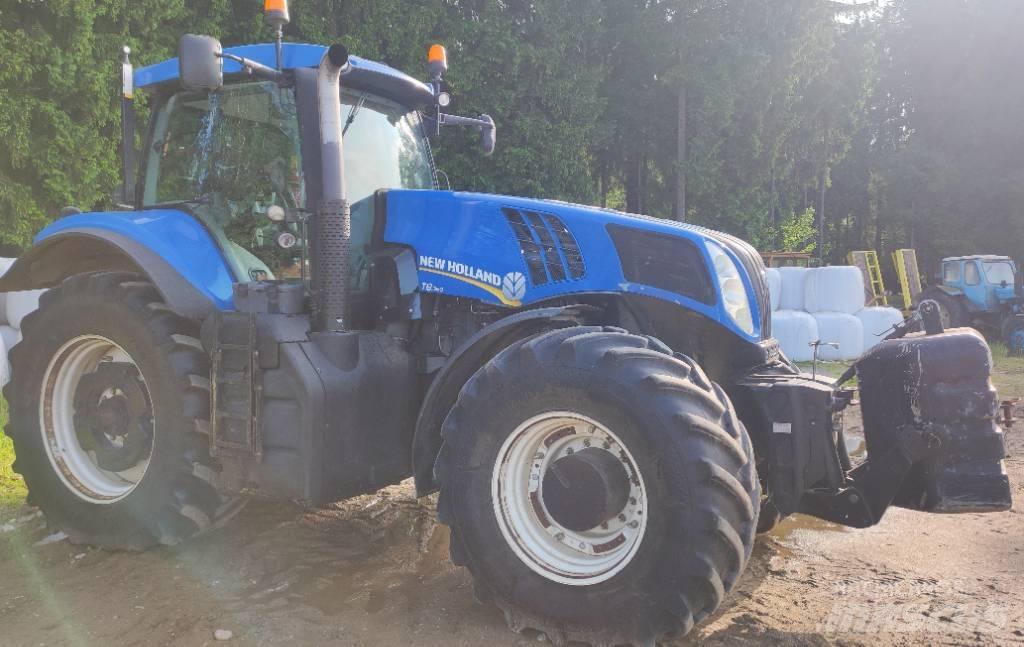 New Holland T 8.360 Traktori