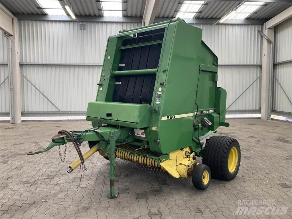 John Deere 550 Prese/balirke za rolo bale