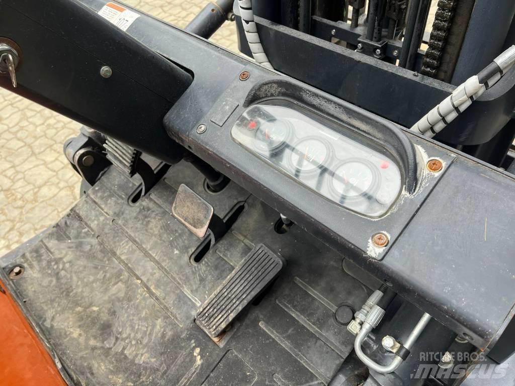 Doosan D 25 GP Dizelski viljuškari