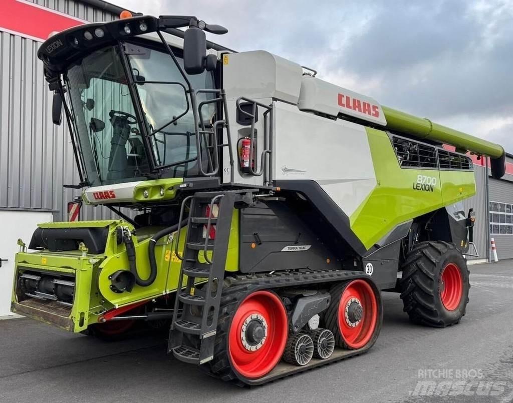 CLAAS 8700TT Kombajni