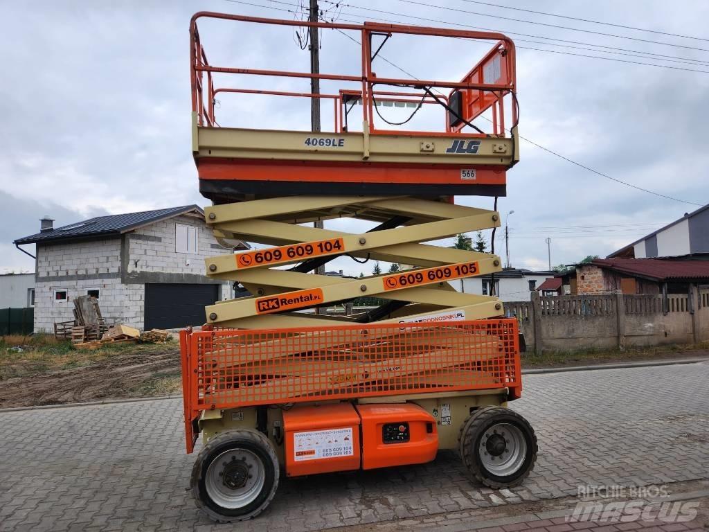 JLG E 4069 LE Makazaste platforme