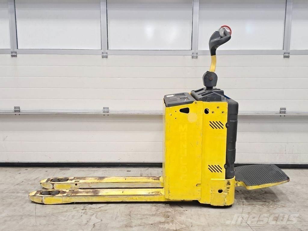 Hyster P2.OSE Nisko podizni električni viljuškar sa stajalištom