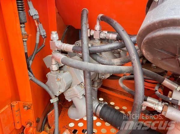 Hitachi Zaxis 70 Bageri guseničari